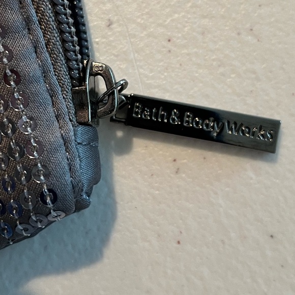 Gray sequined clutch, Bath & Body Works, NEW - Picture 5 of 5